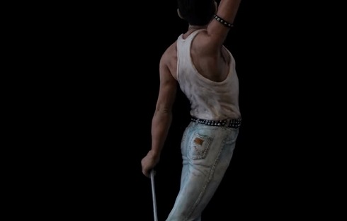 ガイコツから作るフレディ・マーキュリー