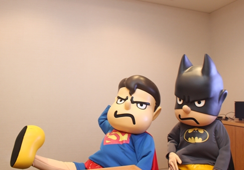 「DCスーパーヒーローズ vs 鷹の爪団」VS「アナベル 死霊人形の誕生」