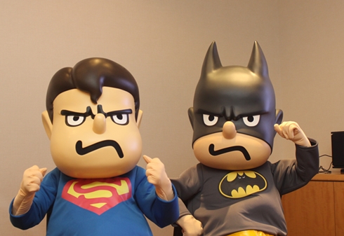 「DCスーパーヒーローズ vs 鷹の爪団」VS「アナベル 死霊人形の誕生」