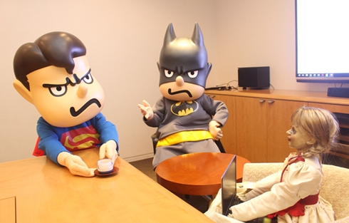 「DCスーパーヒーローズ vs 鷹の爪団」VS「アナベル 死霊人形の誕生」