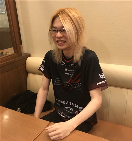 新人プロゲーマーの日常　Elsaさんはいかにして「シャドバ」「ハースストーン」のプロになったのか