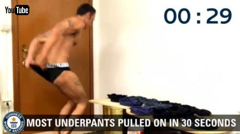 パンツ 穿く 30秒 枚数 ギネス世界記録