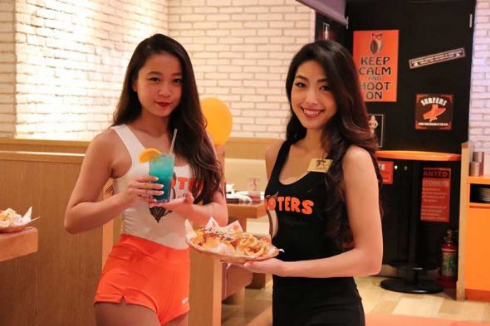 HOOTERS ソニックフォース コラボ
