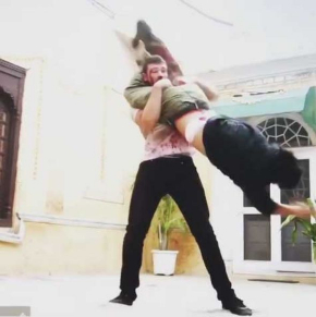 Vidyut Jammwal インド人 俳優 かっこいい イケメン アクション映画