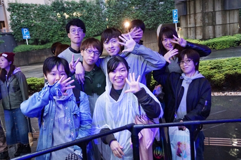 UVERworld ボックスカート レッドブル 真太郎 信人 誠果