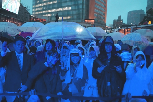 UVERworld ボックスカート レッドブル 真太郎 信人 誠果