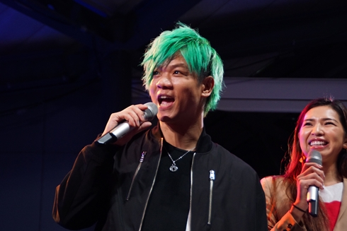 UVERworld ボックスカート レッドブル 真太郎 信人 誠果