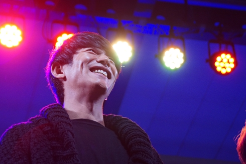 UVERworld ボックスカート レッドブル 真太郎 信人 誠果