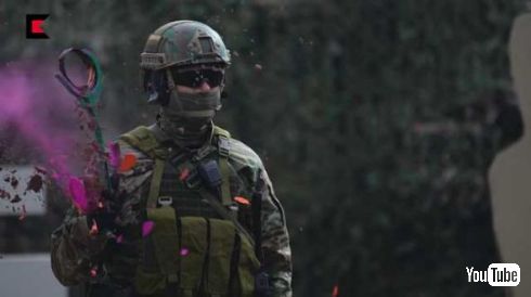 ロシア カラシニコフ 銃 発砲 動画