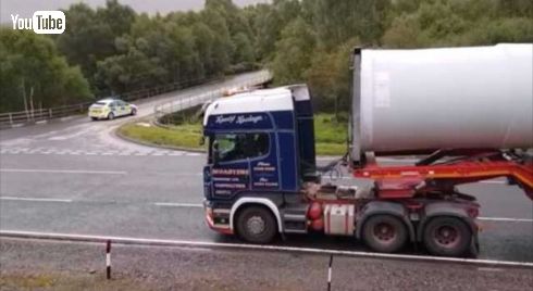 トレーラー 風車 輸送 曲がる プロ 90度