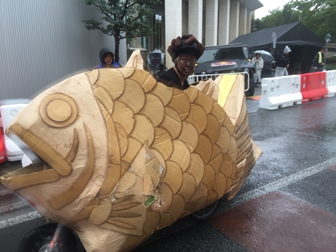 レッドブル・ボックスカート・レース 優勝 Fischer’s　水溜りボンド