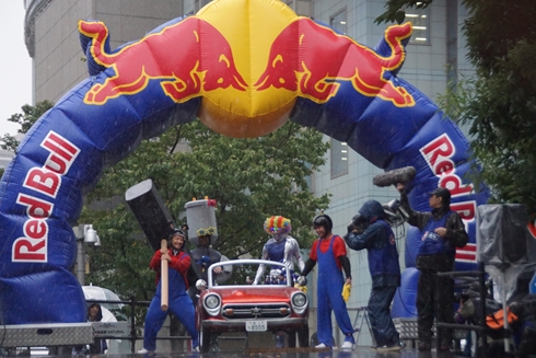 レッドブル・ボックスカート・レース 優勝 Fischer’s　水溜りボンド