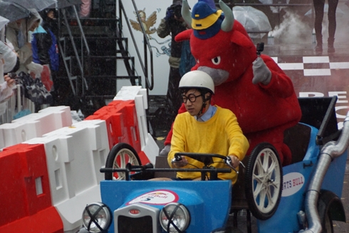 レッドブル・ボックスカート・レース 優勝 Fischer’s　水溜りボンド