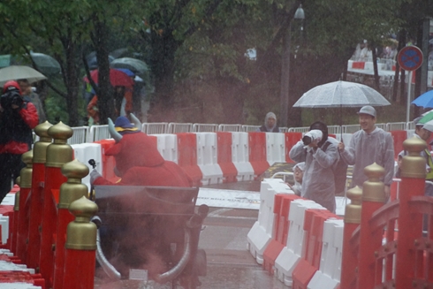 レッドブル・ボックスカート・レース 優勝 Fischer’s　水溜りボンド