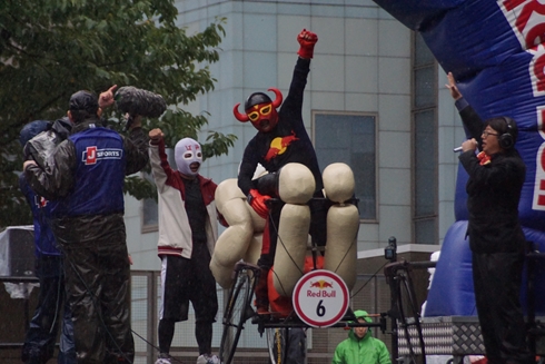 レッドブル・ボックスカート・レース 優勝 Fischer’s　水溜りボンド