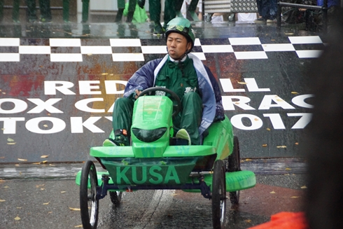 レッドブル・ボックスカート・レース 優勝 Fischer’s　水溜りボンド