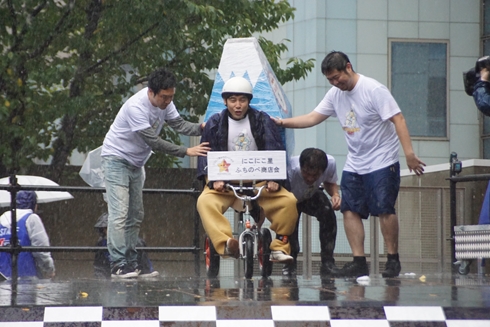 レッドブル・ボックスカート・レース 優勝 Fischer’s　水溜りボンド