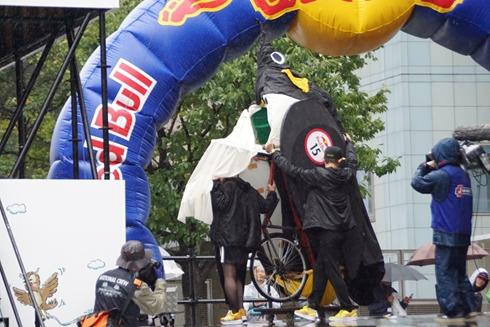 レッドブル・ボックスカート・レース 優勝 Fischer’s　水溜りボンド