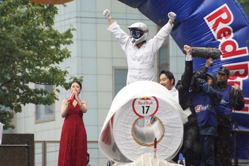 レッドブル・ボックスカート・レース 優勝 Fischer’s　水溜りボンド