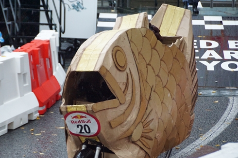 レッドブル・ボックスカート・レース 優勝 Fischer’s　水溜りボンド