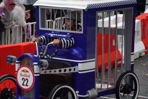 レッドブル・ボックスカート・レース 優勝 Fischer’s　水溜りボンド