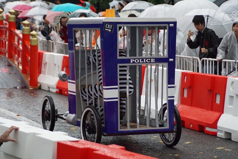 レッドブル・ボックスカート・レース 優勝 Fischer’s　水溜りボンド