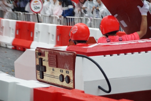 レッドブル・ボックスカート・レース 優勝 Fischer’s　水溜りボンド