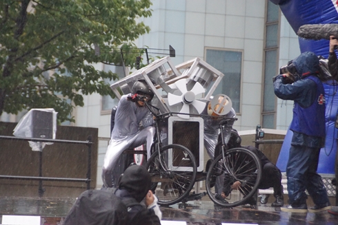 レッドブル・ボックスカート・レース 優勝 Fischer’s　水溜りボンド