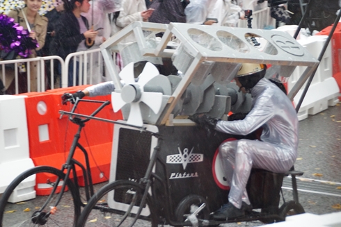 レッドブル・ボックスカート・レース 優勝 Fischer’s　水溜りボンド