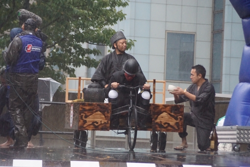 レッドブル・ボックスカート・レース 優勝 Fischer’s　水溜りボンド