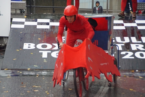 レッドブル・ボックスカート・レース 優勝 Fischer’s　水溜りボンド