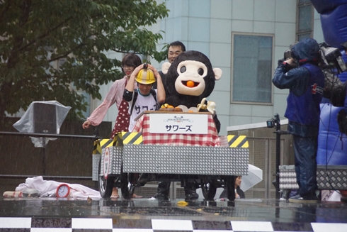 レッドブル・ボックスカート・レース 優勝 Fischer’s　水溜りボンド