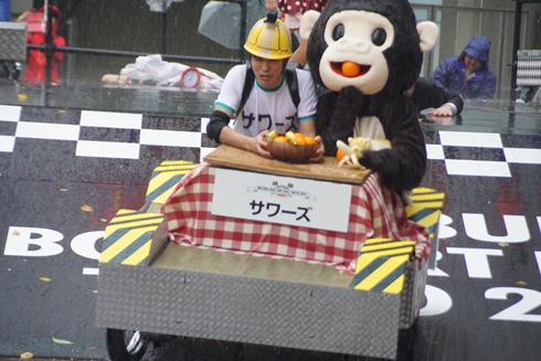 レッドブル・ボックスカート・レース 優勝 Fischer’s　水溜りボンド