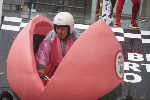 レッドブル・ボックスカート・レース 優勝 Fischer’s　水溜りボンド