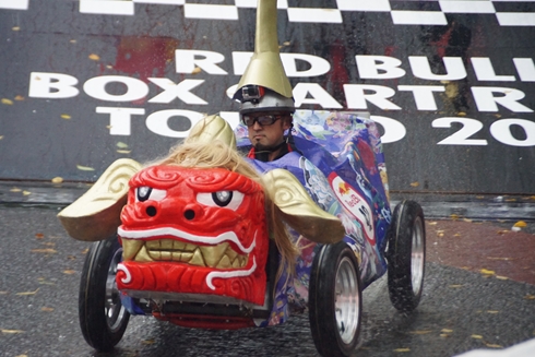 レッドブル・ボックスカート・レース 優勝 Fischer’s　水溜りボンド