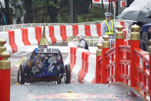 レッドブル・ボックスカート・レース 優勝 Fischer’s　水溜りボンド