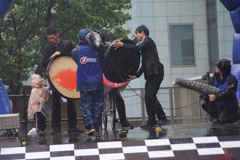 レッドブル・ボックスカート・レース 優勝 Fischer’s　水溜りボンド