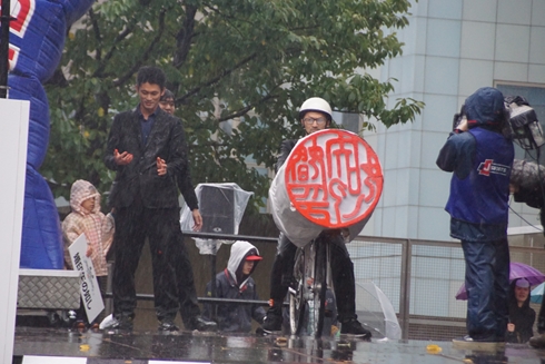 レッドブル・ボックスカート・レース 優勝 Fischer’s　水溜りボンド