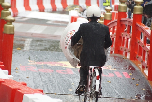 レッドブル・ボックスカート・レース 優勝 Fischer’s　水溜りボンド