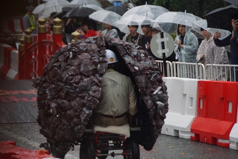レッドブル・ボックスカート・レース 優勝 Fischer’s　水溜りボンド