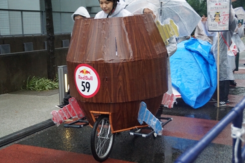 レッドブル・ボックスカート・レース 優勝 Fischer’s　水溜りボンド