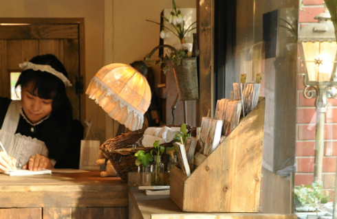 司書メイド ミソノ