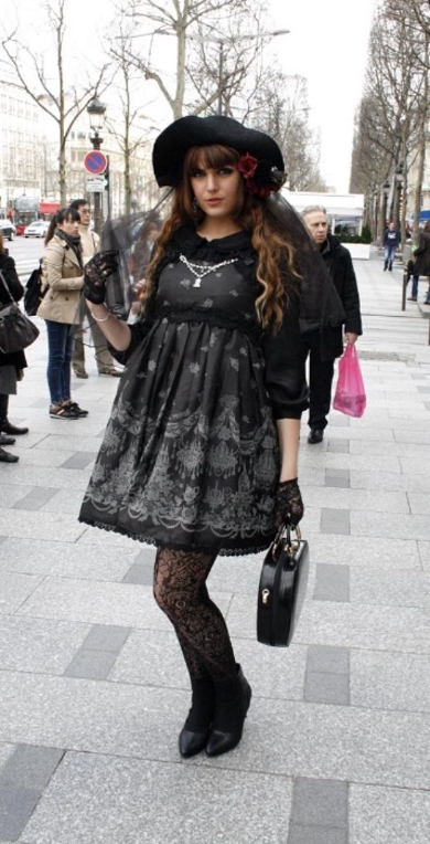 フランス ロリータ ディアナ