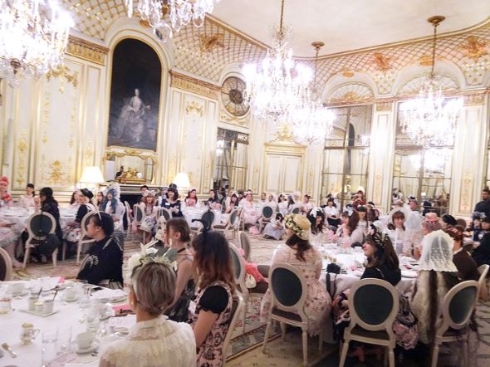 2017年パリ、ロリータたちのお茶会