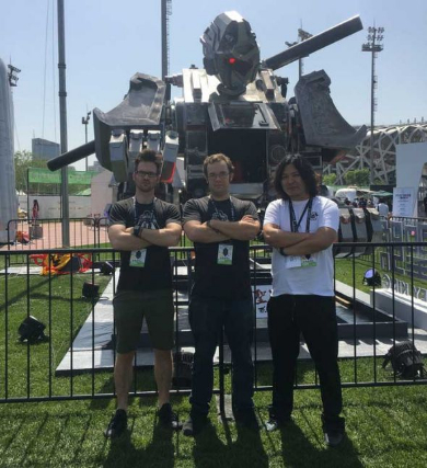 巨大ロボ トーナメント 大会 MegaBots クラウドファンディング
