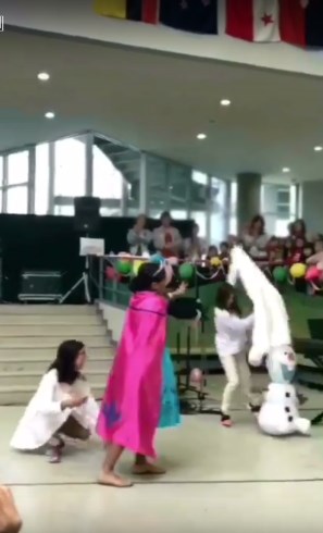 アナと雪の女王 女子小学生 口パクコンテスト エルサ レリゴー