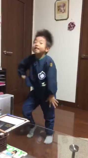 バブリーダンス 子ども かわいい キレ 登美丘高校