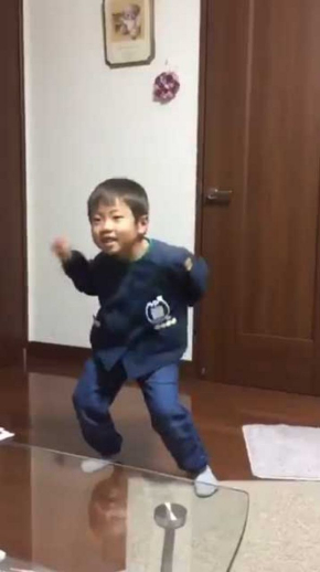 バブリーダンス 子ども かわいい キレ 登美丘高校