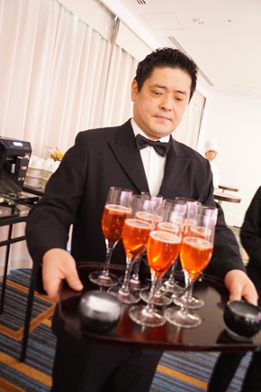 ヒルトン お台場 デザート ビュッフェ ブッフェ スイーツ いちご ホテル ホテルバイキング 食べ放題