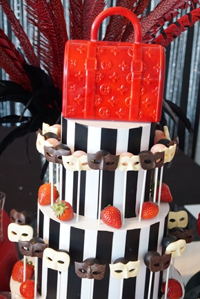 ヒルトン お台場 デザート ビュッフェ ブッフェ スイーツ いちご ホテル ホテルバイキング 食べ放題